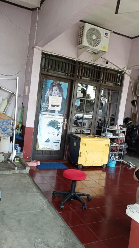 Why Cilacap Residents Queue for Hours for Free Health Checks on Jalan A. Yani?